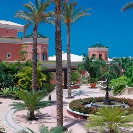 Jardin Del Duque 别墅